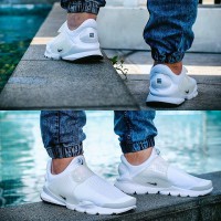 NIKE Sock Dart   